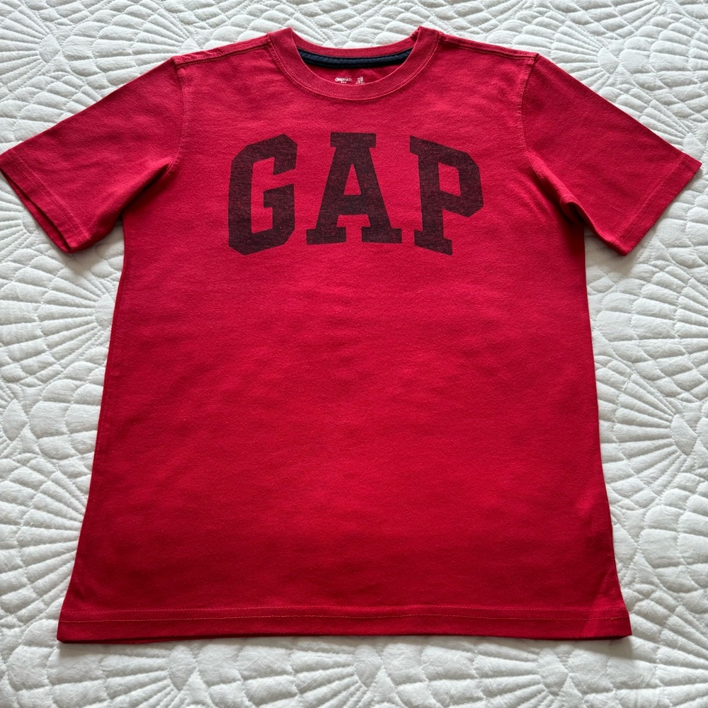Gap TShirt - Kids Size M (8-9 yrs)